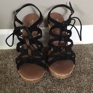 Mossimo black strap wedges size 7